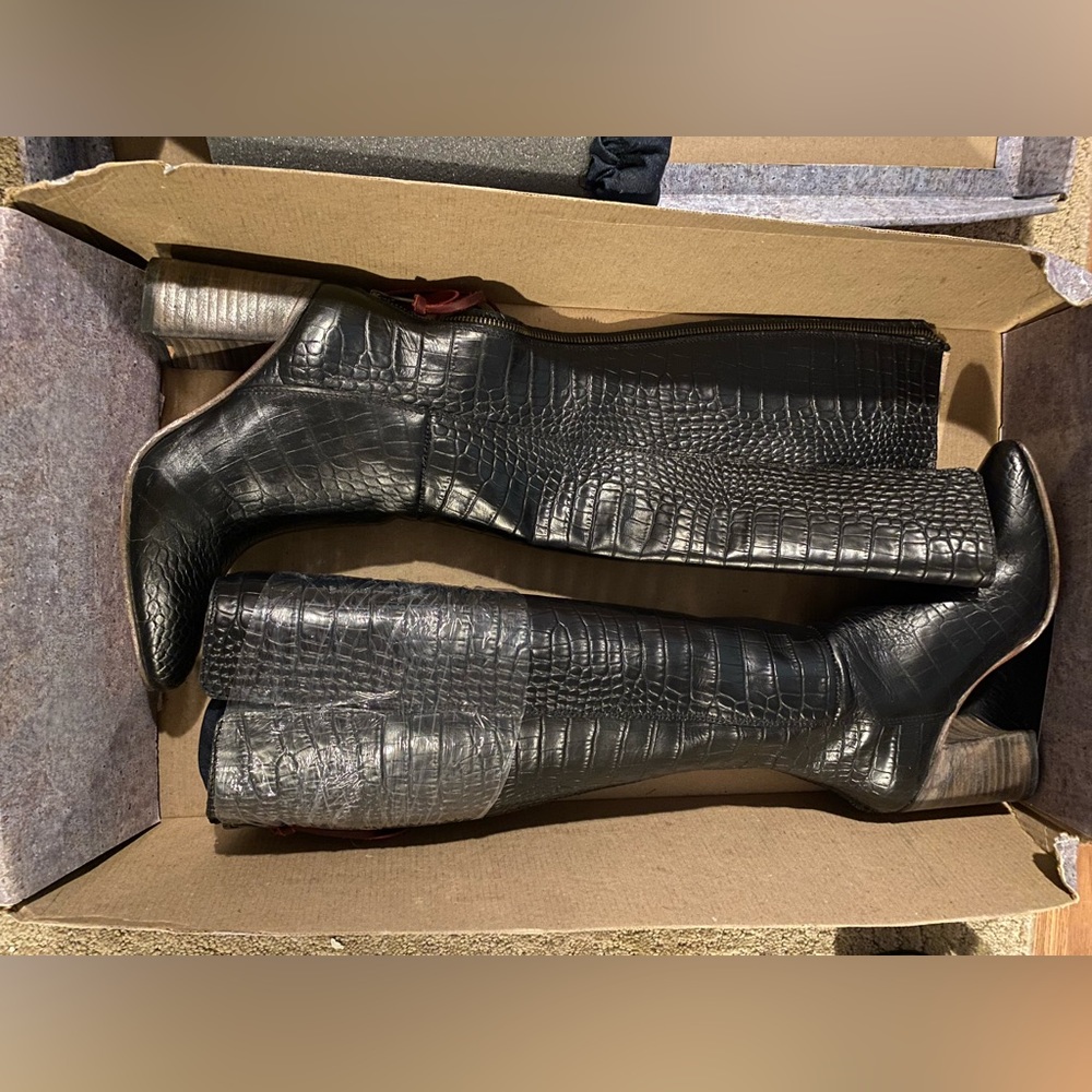 Brand new black jasper heeled boots